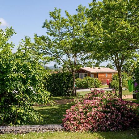 Camping Onlycamp Pierre & Sources Volvic Exteriör bild