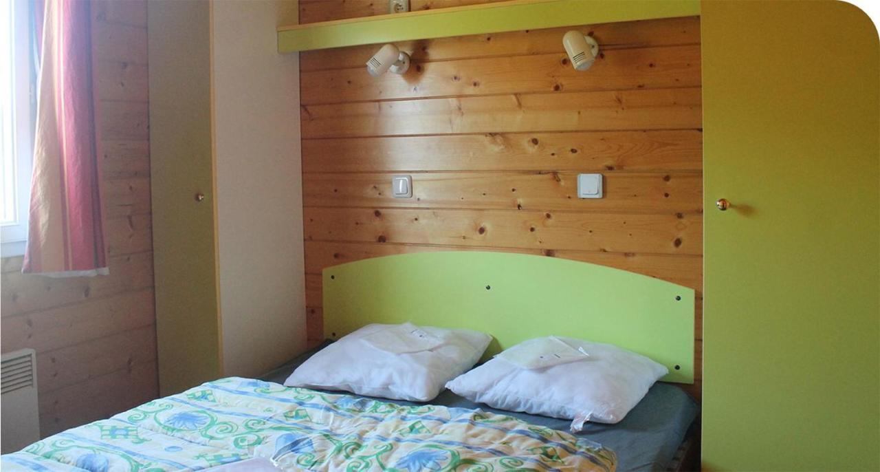 Camping Onlycamp Pierre & Sources Volvic Exteriör bild