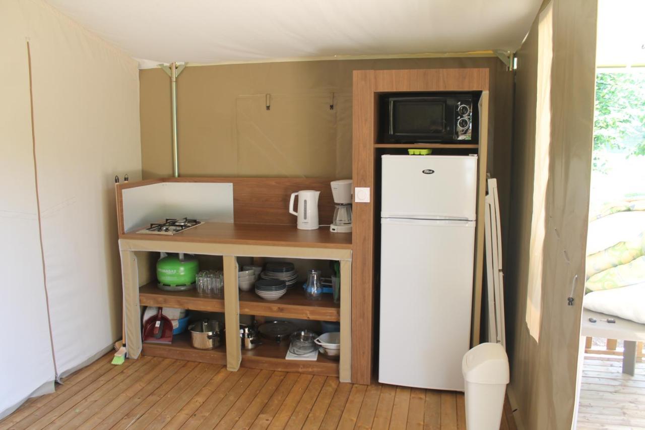 Camping Onlycamp Pierre & Sources Volvic Exteriör bild