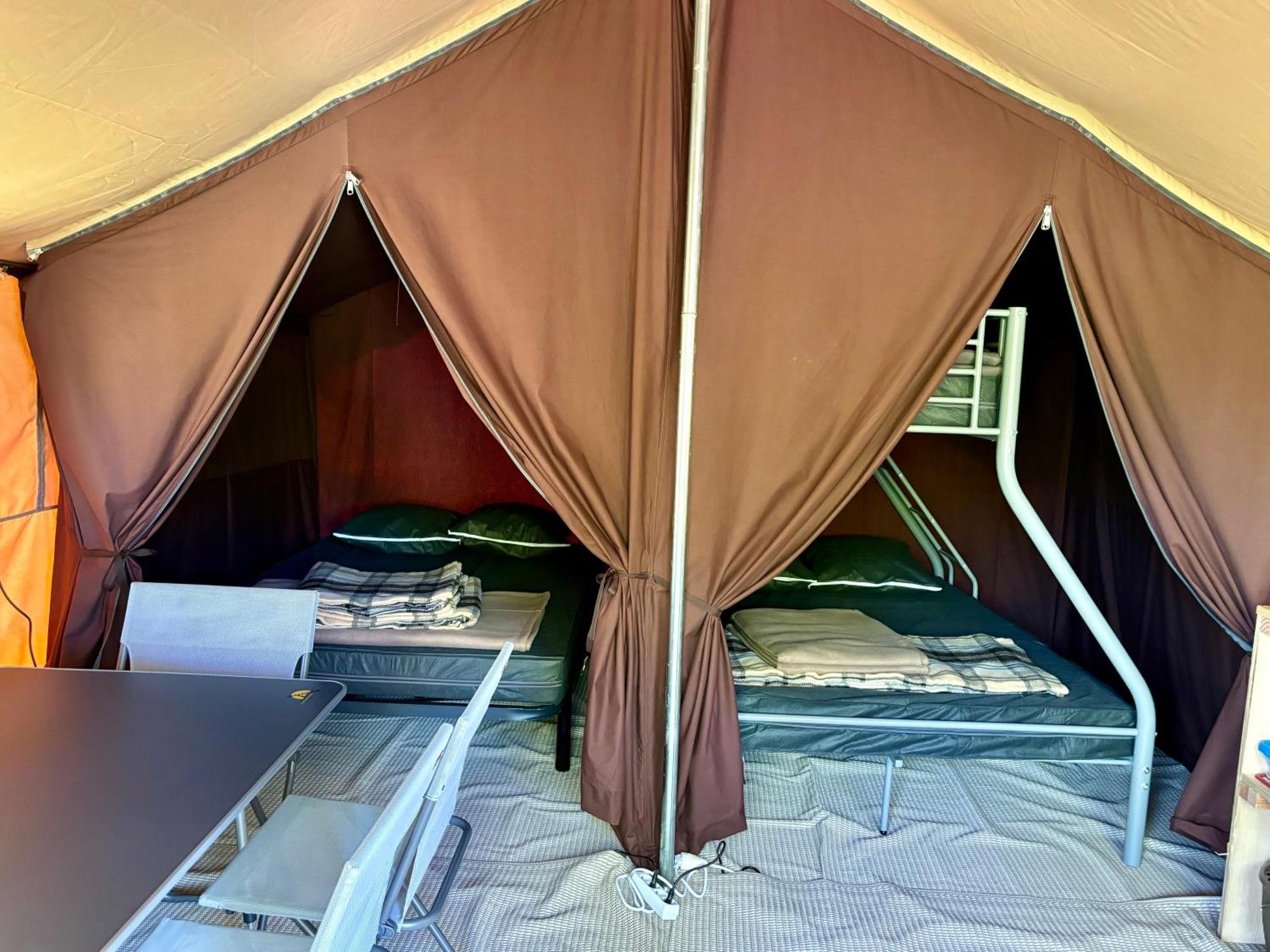 Camping Onlycamp Pierre & Sources Volvic Exteriör bild